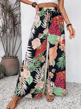 Load image into Gallery viewer, Printed Wide Leg Pants