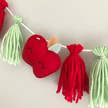 Load image into Gallery viewer, Apple Felt and Tassel Garland