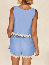 Load image into Gallery viewer, Contrast Trim Sleeveless Top and Shorts Set