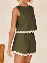 Load image into Gallery viewer, Contrast Trim Sleeveless Top and Shorts Set