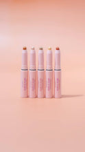Load image into Gallery viewer, champagne-Glide n' Glow Eyeshadow Stick: Champagne Sands