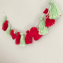 Load image into Gallery viewer, Apple Felt and Tassel Garland