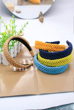 Load image into Gallery viewer, Retro Style Knitted Headband