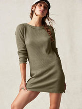 Load image into Gallery viewer, Waffle-Knit Round Neck Long Sleeve Sweater