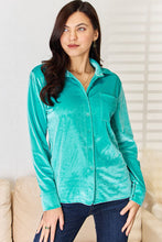 Load image into Gallery viewer, Pocketed Button Up Long Sleeve Shirt