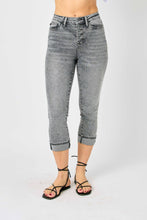 Load image into Gallery viewer, Judy Blue Full Size Button Fly High Waist Cuffed Capris
