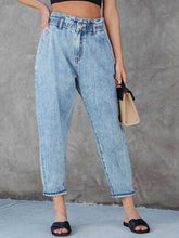 Load image into Gallery viewer, Paperbag Waist Cropped Jeans