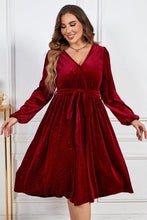 Load image into Gallery viewer, Plus Size Surplice Neck Balloon Sleeve Tie Belt Midi Dress