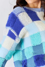 Load image into Gallery viewer, J.NNA Checkered Round Neck Long Sleeve Sweater