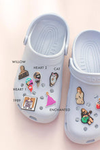 Load image into Gallery viewer, Taylor Charms for Sandals: Enchanted swift
