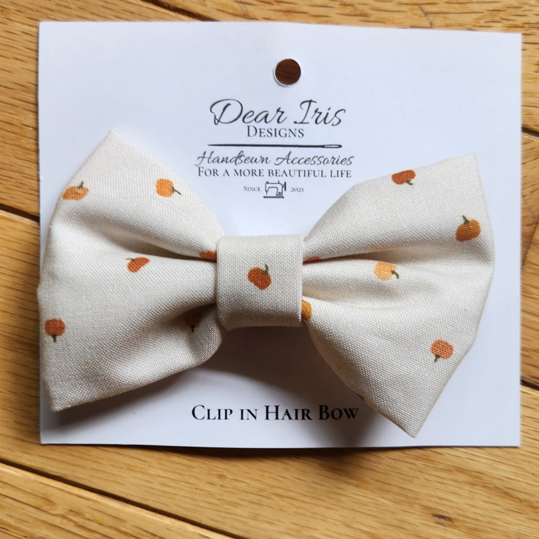 Tiny Pumpkin Hair Bow