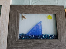 Load image into Gallery viewer, Fused Glass Crushed Glass Scapes - Framed 5&quot;x 7&quot; - Shark Fin
