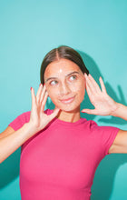 Load image into Gallery viewer, It's Glow Time Glitter Hydrogel Face Mask: Brightening
