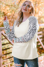 Load image into Gallery viewer, Plus Size Mixed Print Raglan Sleeve Round Neck Top
