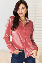 Load image into Gallery viewer, Pocketed Button Up Long Sleeve Shirt
